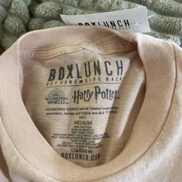 NWT Boxlunch Harry Potter‎ Hermoine When in Doubt Go to the Library Shirt Pink M - Picture 3 of 9